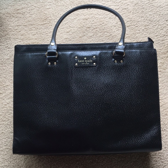 kate spade Handbags - Kate Spade ‼️ACCEPTING REASONABLE OFFERS‼️